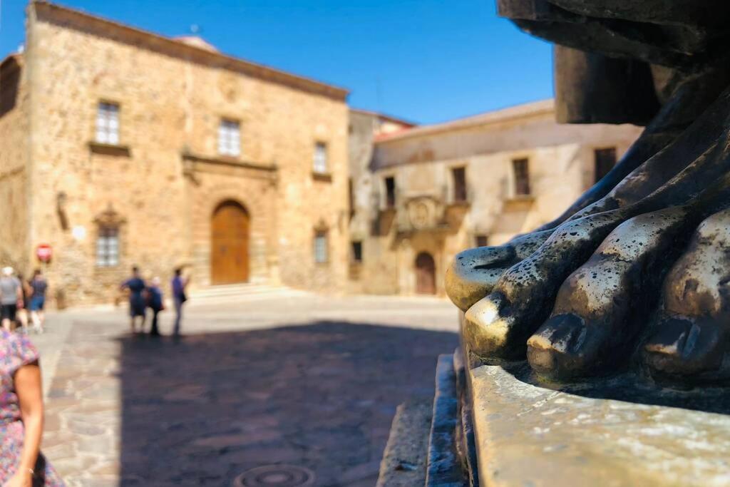 El Escondite De La Muralla Caceres Luaran gambar