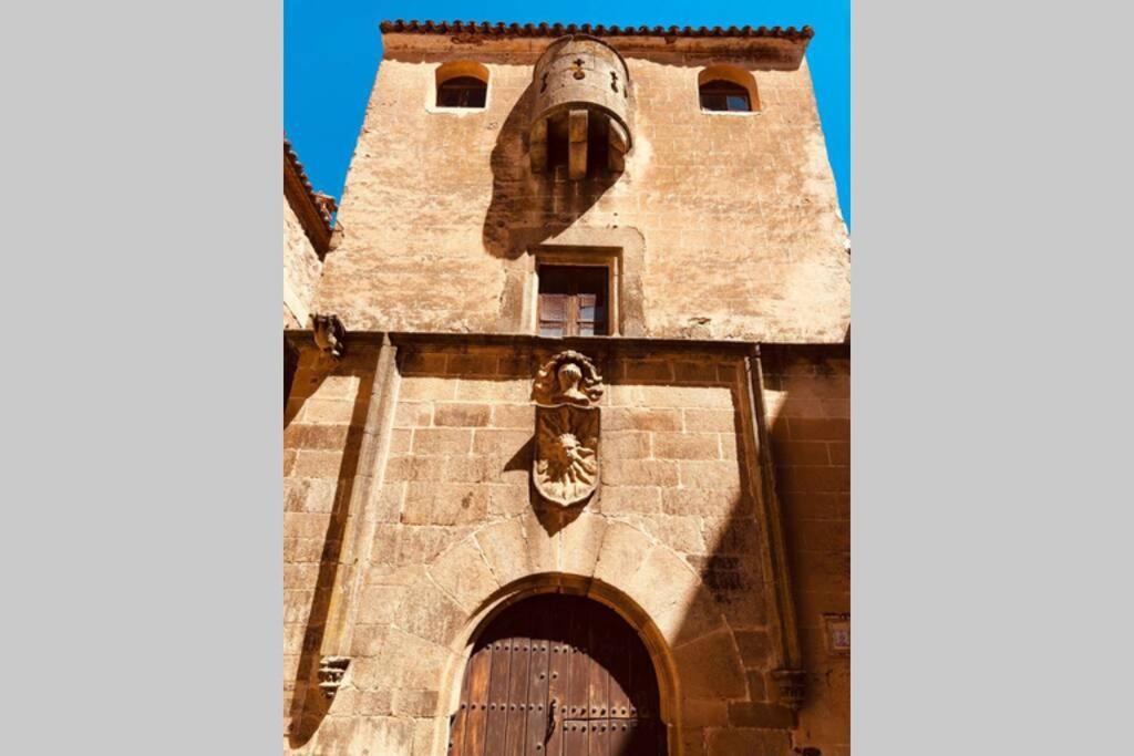 El Escondite De La Muralla Caceres Luaran gambar